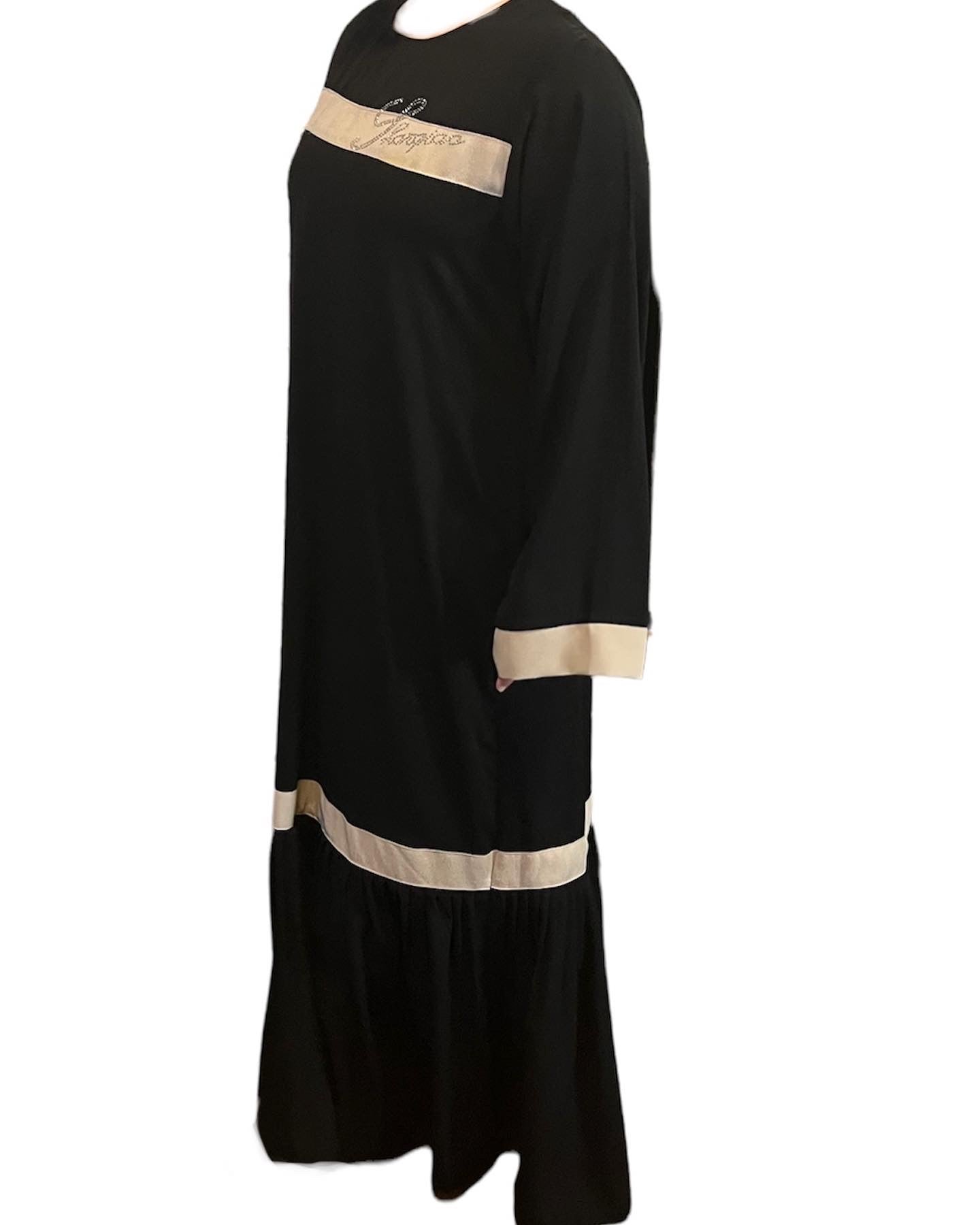 Black Kuwaiti Abayas Variants 17-32 Middle Eastern Boutique