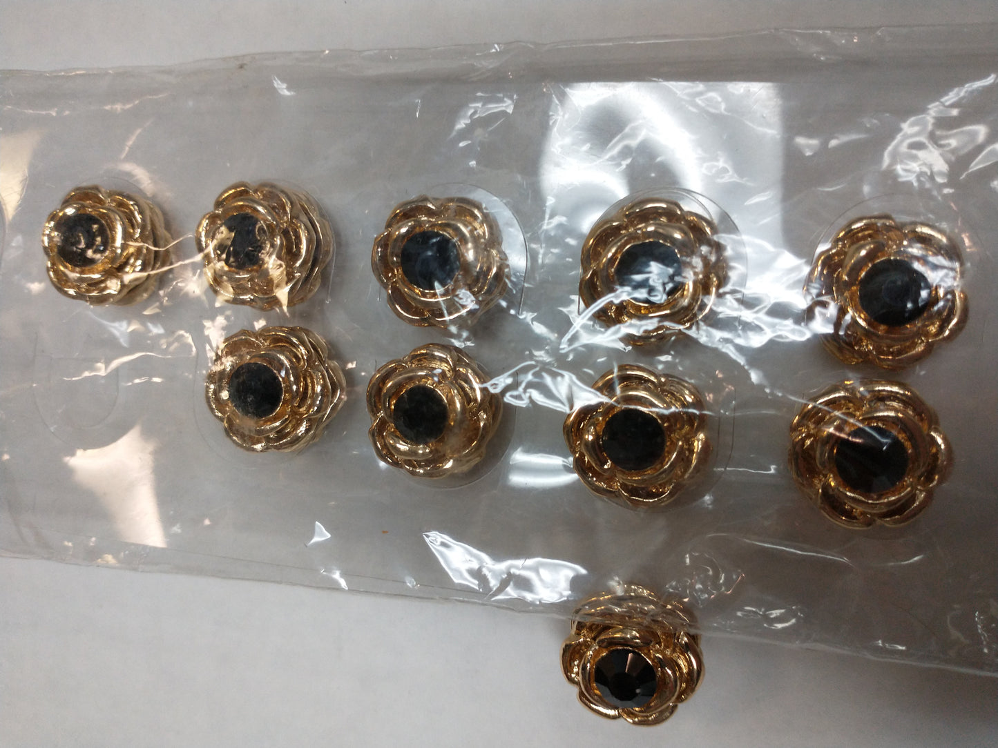 Gold and Black Flower Magnetic Pin for Hijab