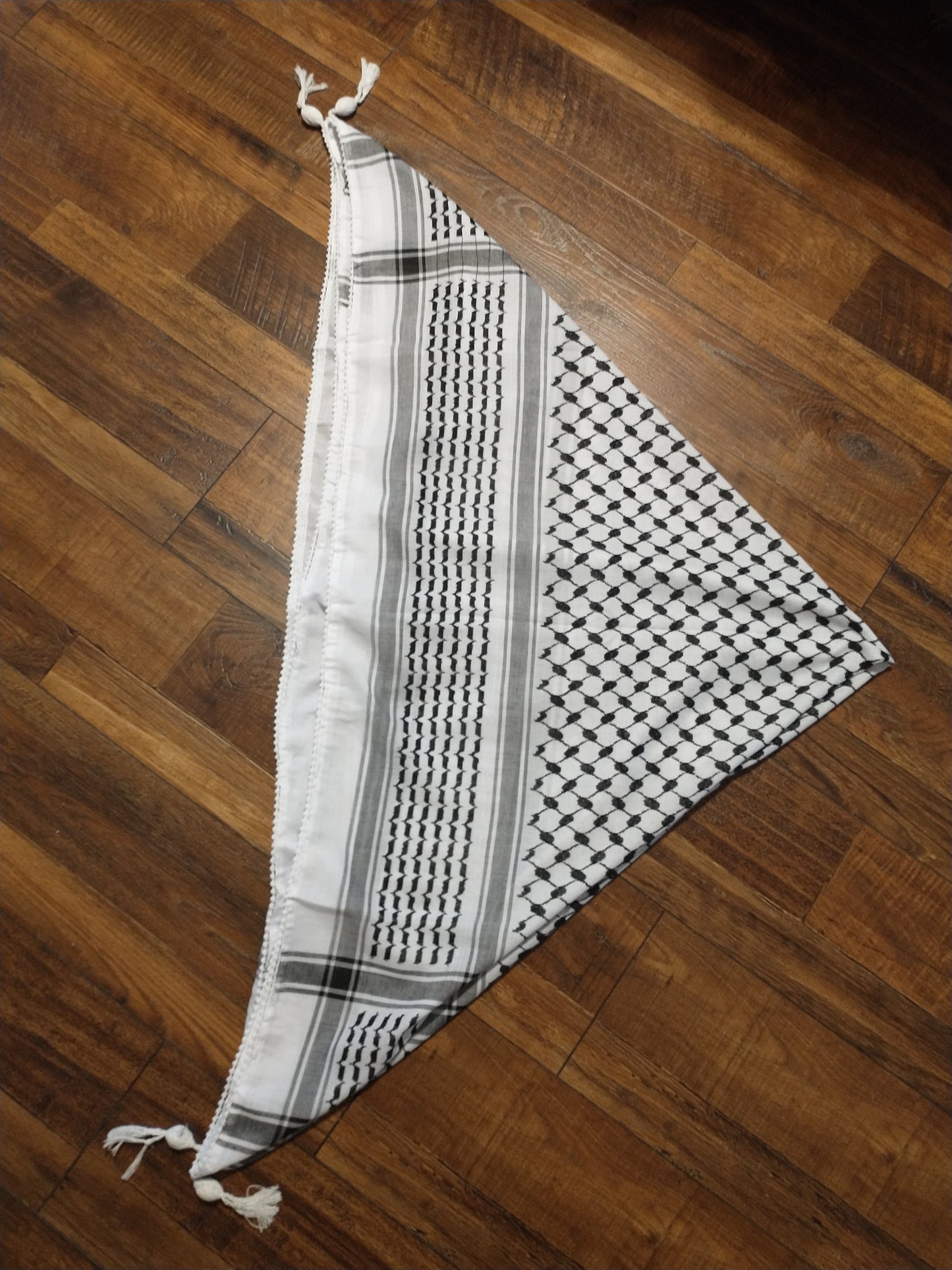 Palestine Authentic Black and White Keffiyeh or Shemagh with Tassels on Corners