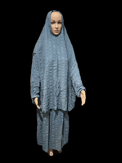 Muslim Women Blue Light Weight Two-Piece Prayer Outfit -  Plain with Wrinkled Patterns - Prayer Dress for Women (Copy)