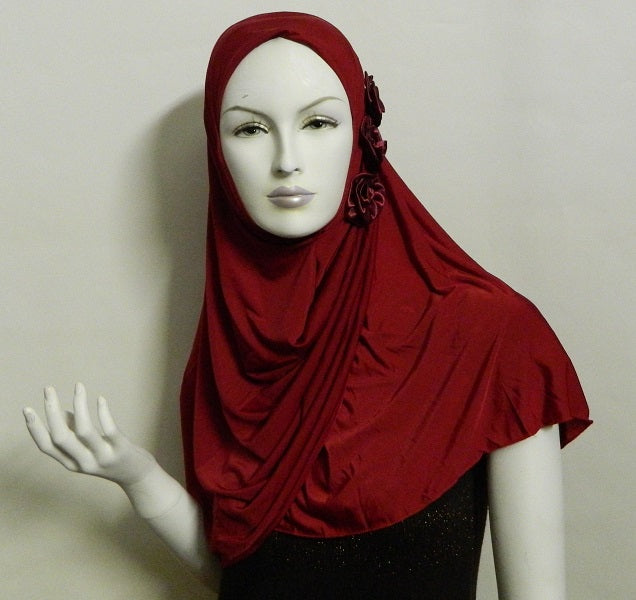قطعة واحدة من حجاب أميرة كبير مزين بالورد الساتان Middle Eastern Boutique